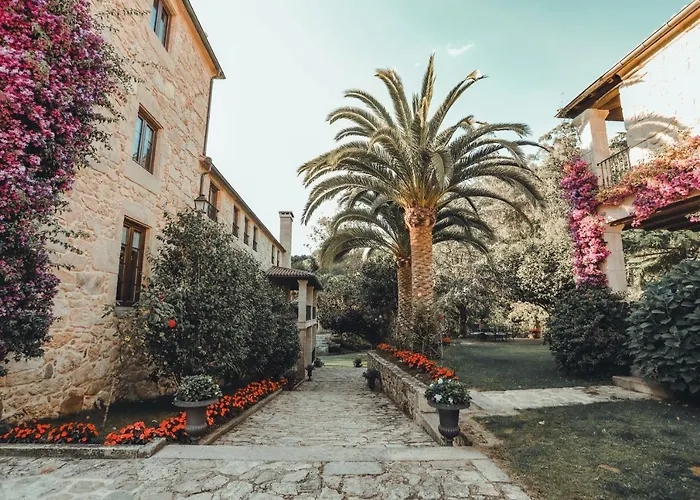 托雷多里奥酒店 4* 卡尔达斯·德·雷斯