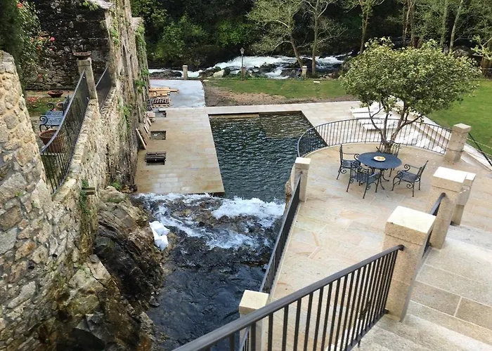 托雷多里奥酒店 4* 卡尔达斯·德·雷斯